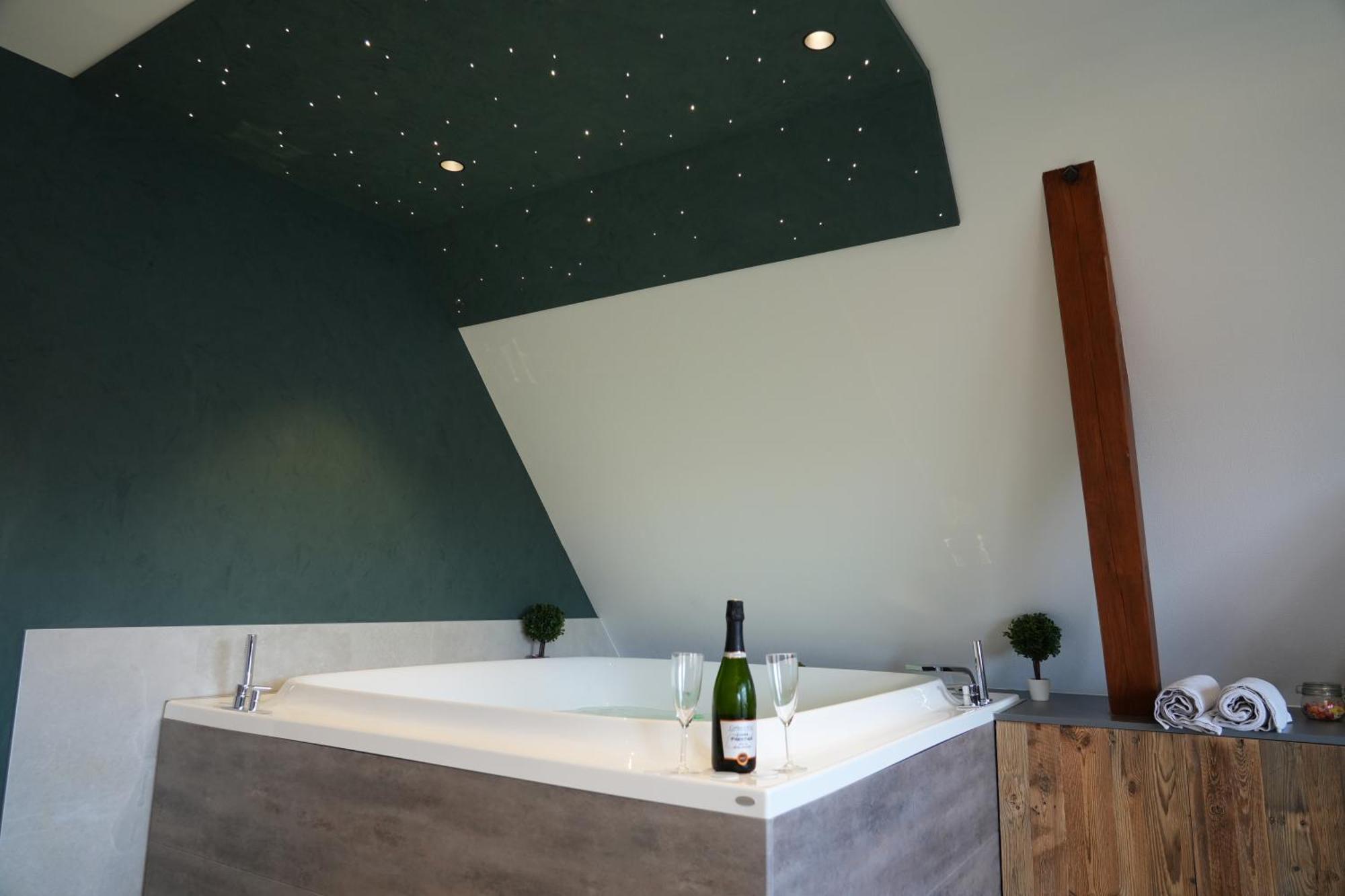 Gite Spa L'Atelier Emile - Spa Privatif - 5 Min Colmar Sainte-Croix-en-Plaine Esterno foto