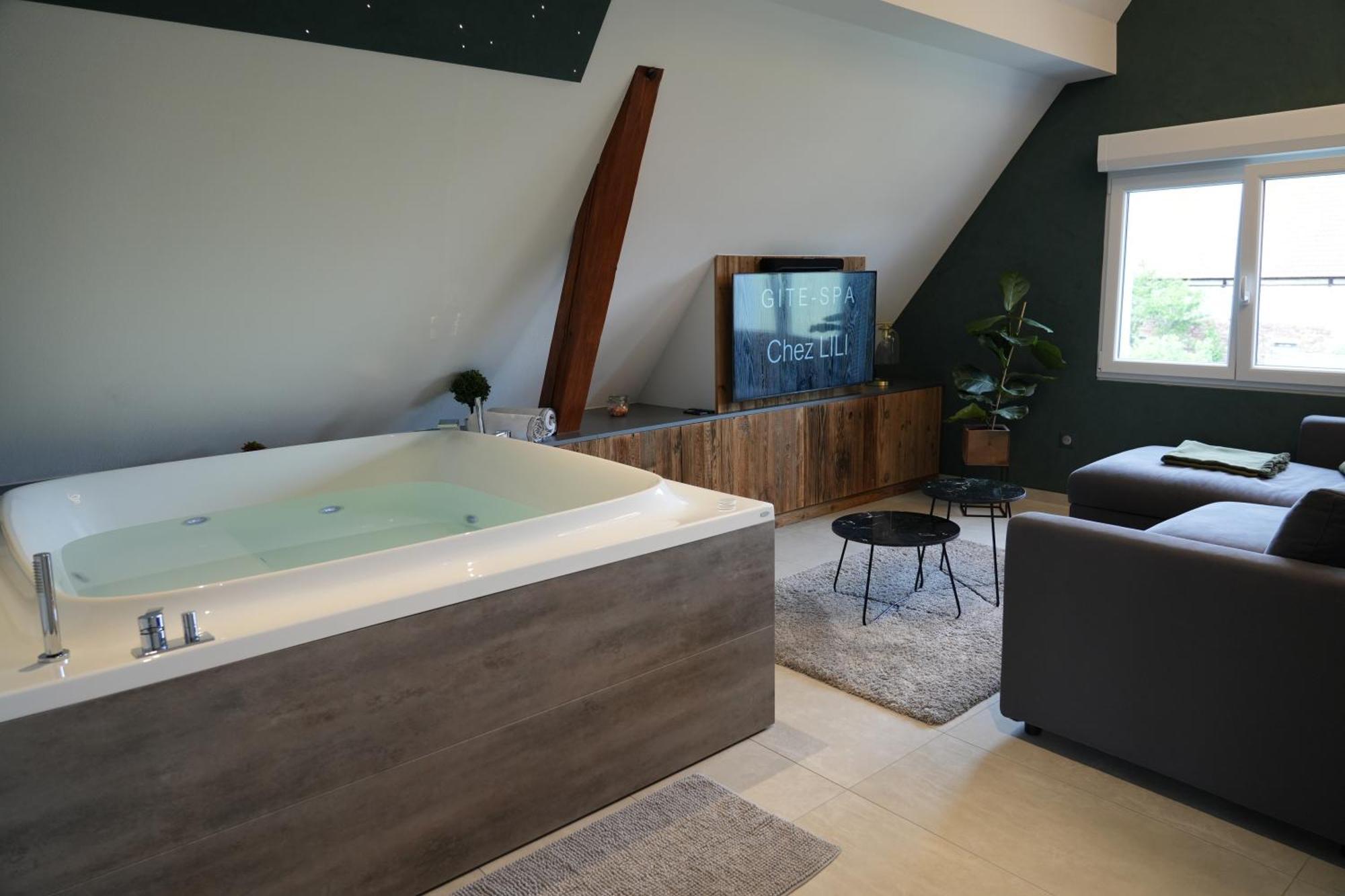 Gite Spa L'Atelier Emile - Spa Privatif - 5 Min Colmar Sainte-Croix-en-Plaine Esterno foto