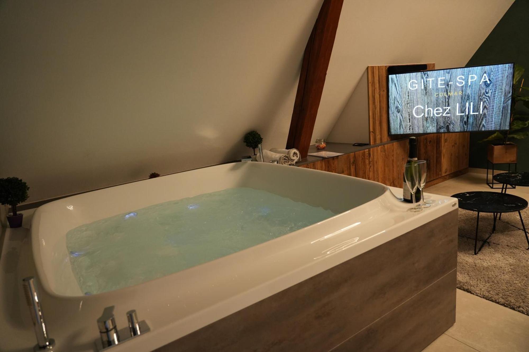 Gite Spa L'Atelier Emile - Spa Privatif - 5 Min Colmar Sainte-Croix-en-Plaine Esterno foto